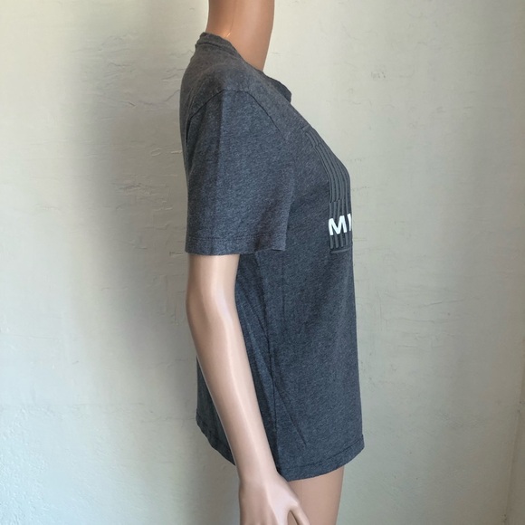 Michael Kors MK Gray T-Shirt Women’s Size S Short Sleeves Crew Neck Casual-Fit - Picture 4 of 16